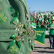 thumbnail image 4 of Llavero acrílico del Día de San Patricio con colgante de trébol verde, 4 of 9