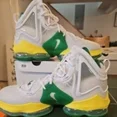 thumbnail image 2 of New Rare Nike Lebron 19 XIX NCAA SOS “Oregon Ducks” PE Sample SIZE 15, 2 of 11