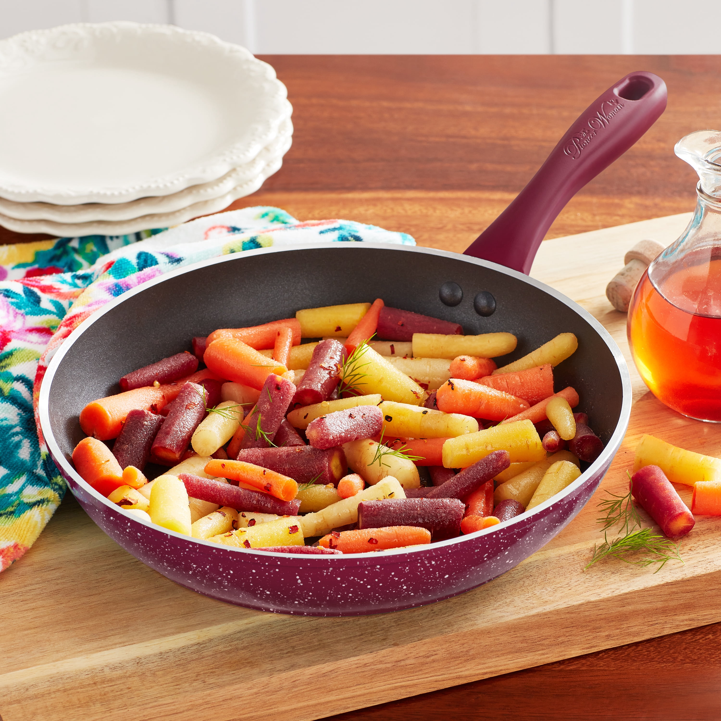 The Pioneer Woman Timeless Beauty Aluminum 10-Inch Fry Pan, Merlot