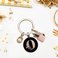 thumbnail image 2 of Llavero con letras A-Z alfabeto perlas creativo para mujeres y hombres, 2 of 9