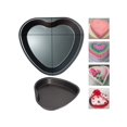 thumbnail image 2 of Charola de Acero Inoxidable Antiadherente Para Hornear Pan O Tartas En Forma De Corazón de 23 cm., 2 of 3