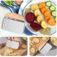 thumbnail image 4 of Cuchillo de hoja ondulada, cuchillo para cortar papas fritas, cortador de papas fritas ondulado multifunción de acero inoxidable, para cortar papas, vegetales, zanahorias, cebollas y pepinos, 4 of 5