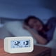 thumbnail image 4 of Reloj de Alarma, Despertador para Estudiantes, Electrónico, Luz de Fondo Blanca, Calendario Perpetuo, Blanco, 4 of 8