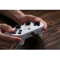thumbnail image 2 of Controlador 8Bitdo Pro 2 con cable para Xbox con joystick Hall Effect, 2 of 3