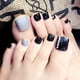 thumbnail image 4 of Uñas postizas para dedos de los pies, 24 piezas, puntas de uñas con brillo negro puro, decoración de uñas impulsadas por el rendimiento, 4 of 5