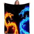 thumbnail image 1 of Manta de dragón de fuego azul y naranja, manta doble, manta negra, acogedora, cálida, ligera, mullida, de franela suave y esponjosa para cama, sofá, sofá, regalos de dragón para hombres, 60 x 80, 1 of 1