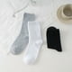 thumbnail image 4 of Calcetines blancos para parejas, de caña media, para exteriores, de baloncesto, de caña alta, elásticos, informales, de caña corta, para barco, de color liso, estilo universitario, 4 of 6