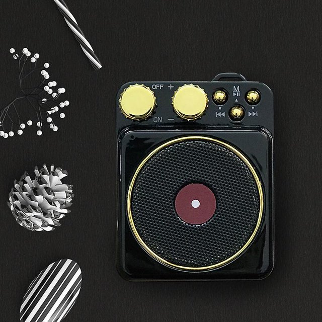 Mini altavoz Bluetooth con cordón, radio vintage con estilo clásico antiguo, altavoz inalámbrico portátil de alto volumen para el hogar, la oficina, la fiesta, el tren
