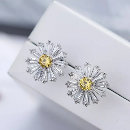 

SHENZHHONGCYC Elevate your style with these Elegant and Stylish Daisy Floral Stud Earrings - Infuse your look with Sophistication and Femininity for a Perfect Finish to Every Outfit.