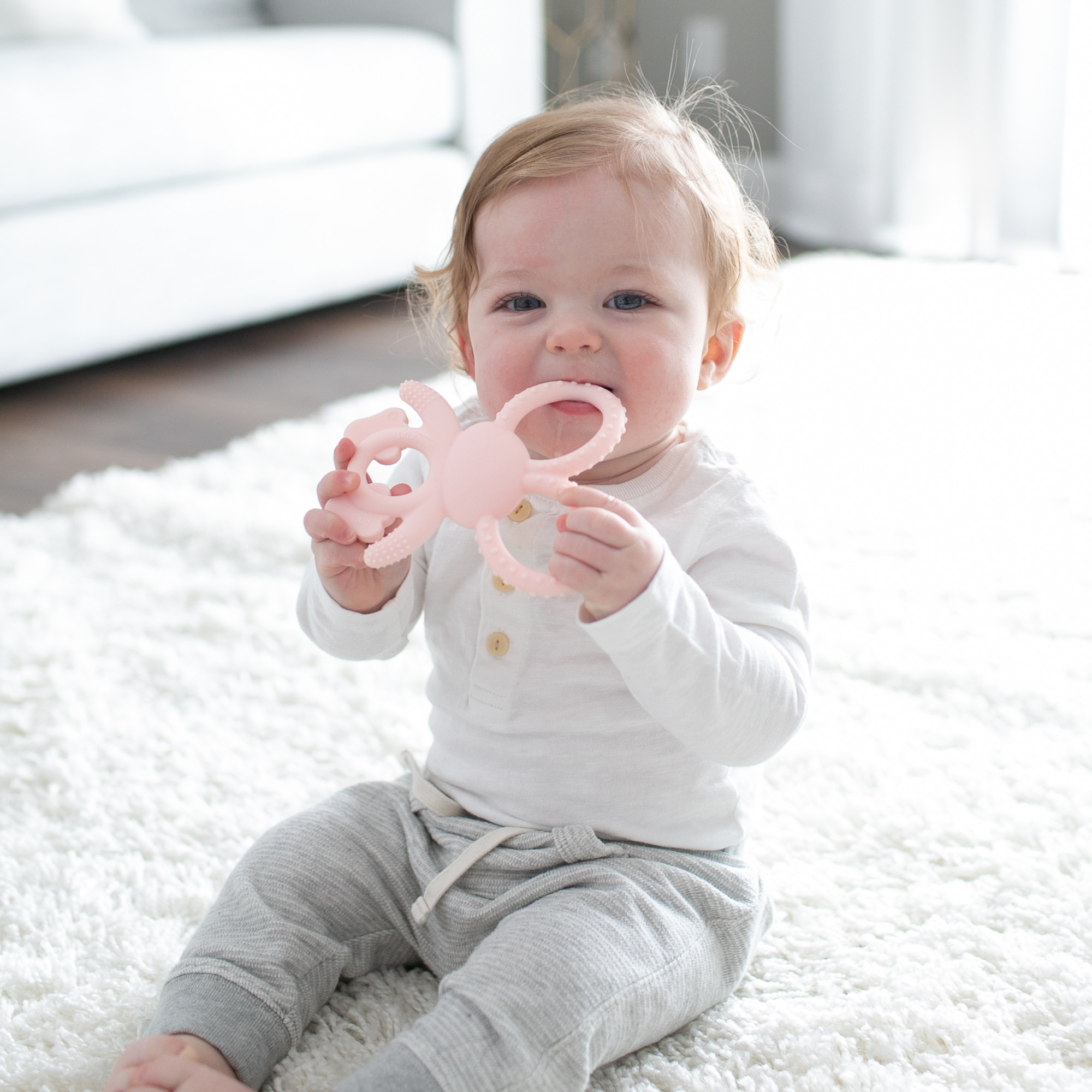 Dr. Brown's Flexees Pink Bunny Teether photo 4