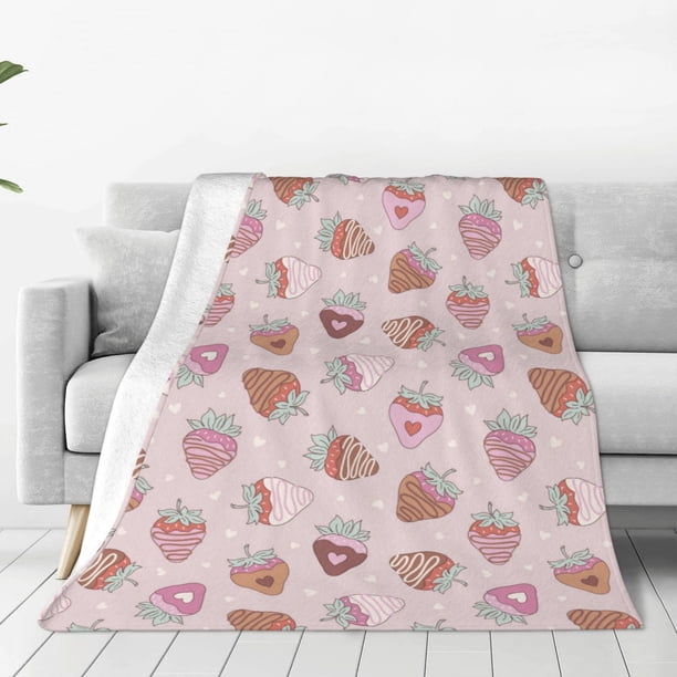 Balery Strawberry Cake Manta de Felpa Suave y Acogedora – Cobija de Franela Aterciopelada para Cama, Lavable y Cálida para Sofá, Mascotas, Transpirable-80"x60"