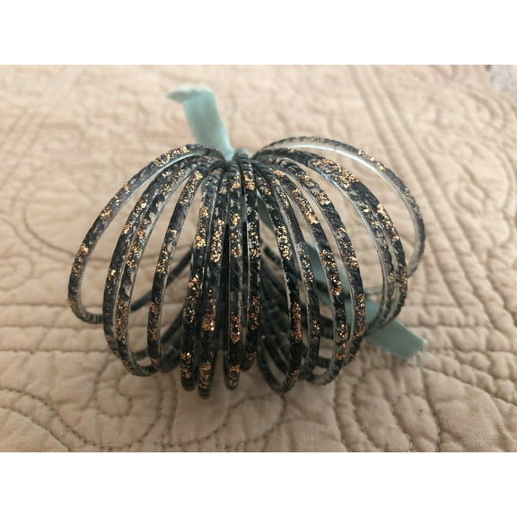Pakistani Indian Kid Age 1-1.5 Yrs Black Gold 15 Glass Bangles Bollywood 1.75” New