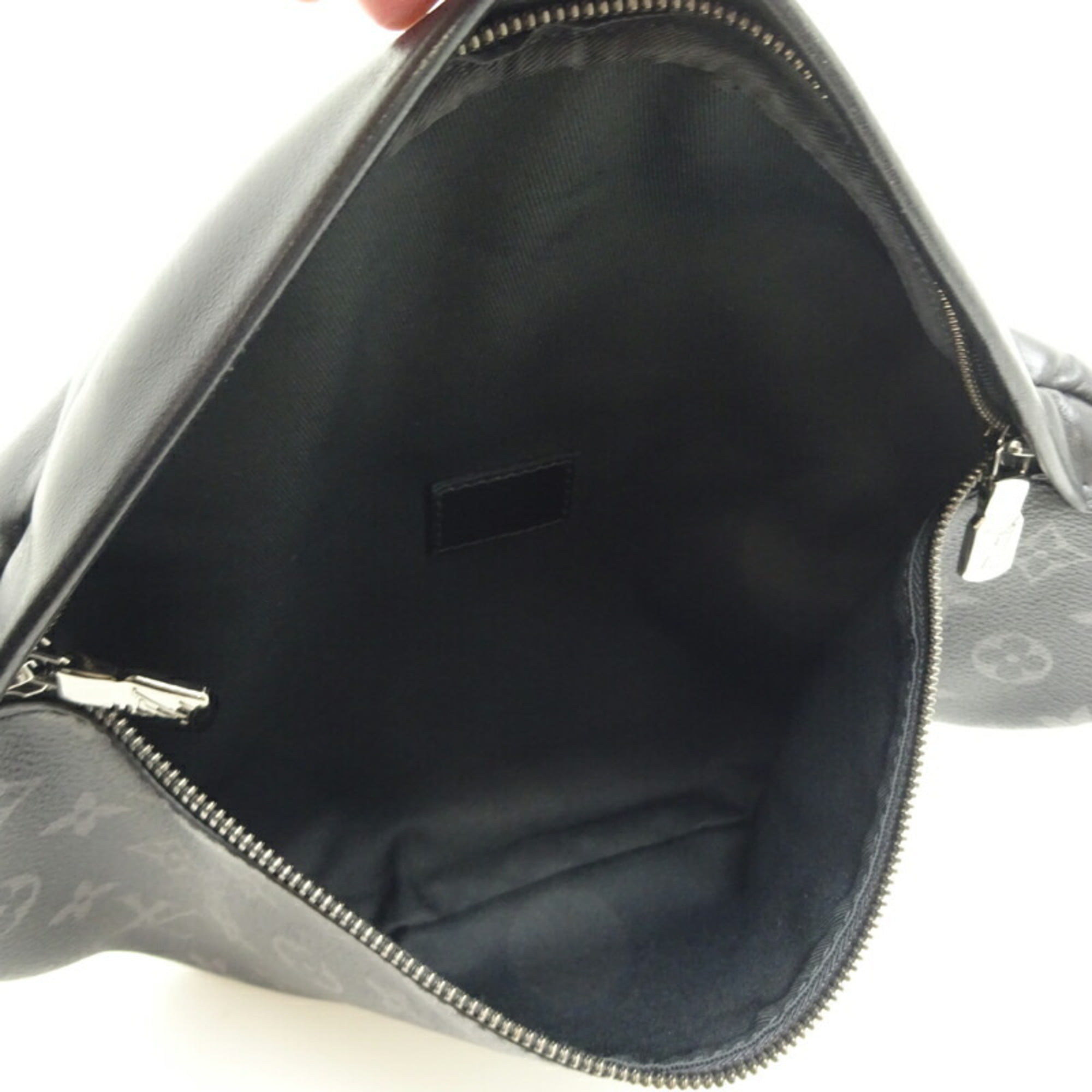LOUIS VUITTON Monogram Eclipse Bum bag body bag Black M42906 LV Auth 26733  ref.459121 - Joli Closet