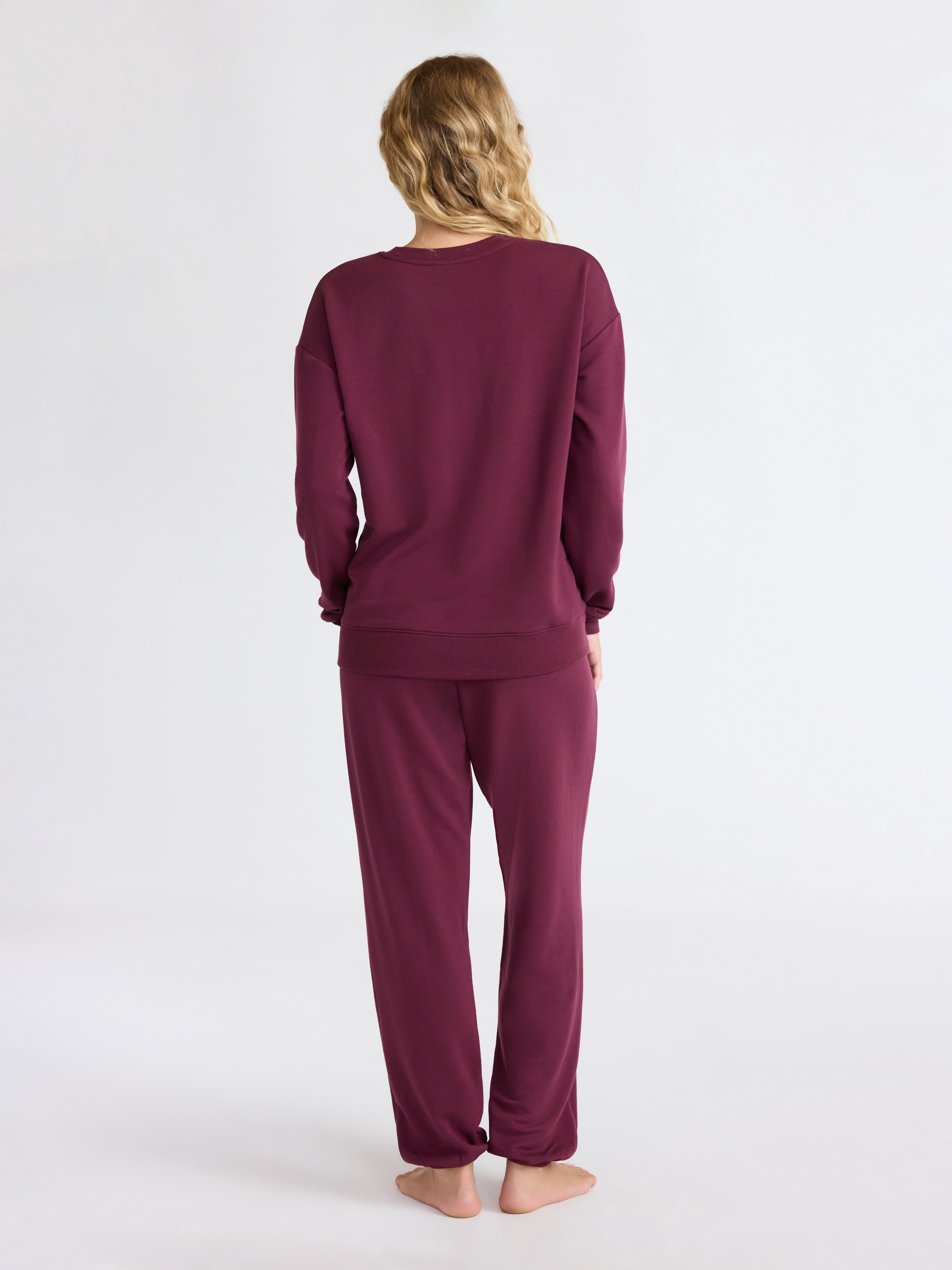 Joyspun Women’s Fleece Long Sleeve Top and Joggers Lounge Set, 2-Piece, Sizes XS-3X