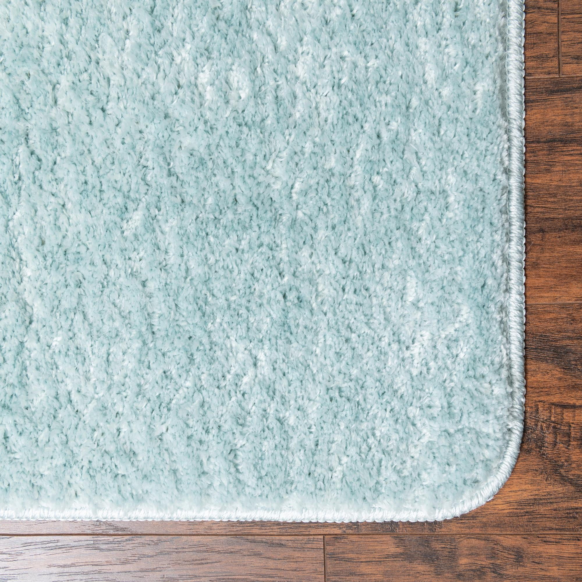Rugs.com Bano Everyday Bath Mat Collection Rug – 1' 8 x 2' 7 Powder Blue Machine Washable Shag Bath Mat, Extra Soft and Absorbent, Non-Slip, Quick Dry, Perfect for Bathroom