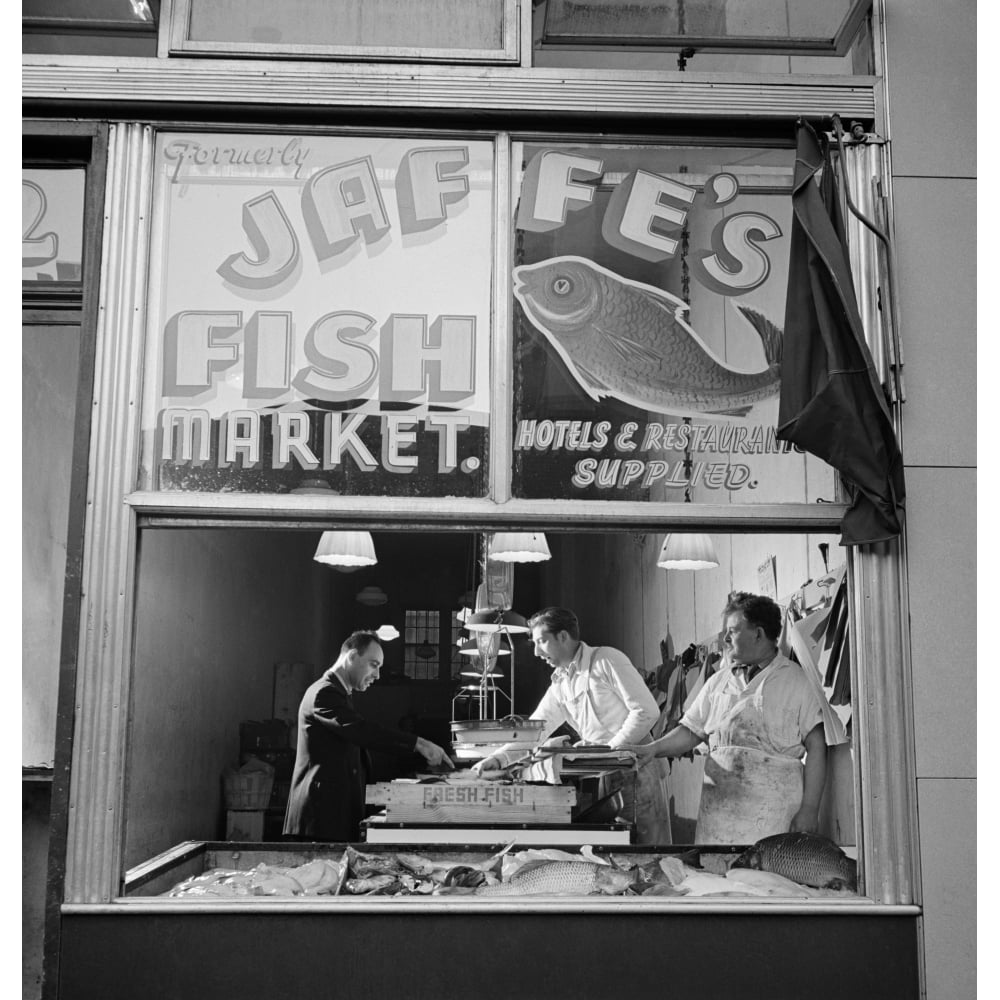 New York Fish Market 1942 NjaffeS Fish Market In A Jewish