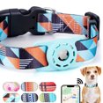 thumbnail image 1 of Collar para gato - Mediano - Collar para gato con estampado digital azul claro, soporte para Airtag y hebilla de seguridad, collar personalizado para gato, 1 of 5