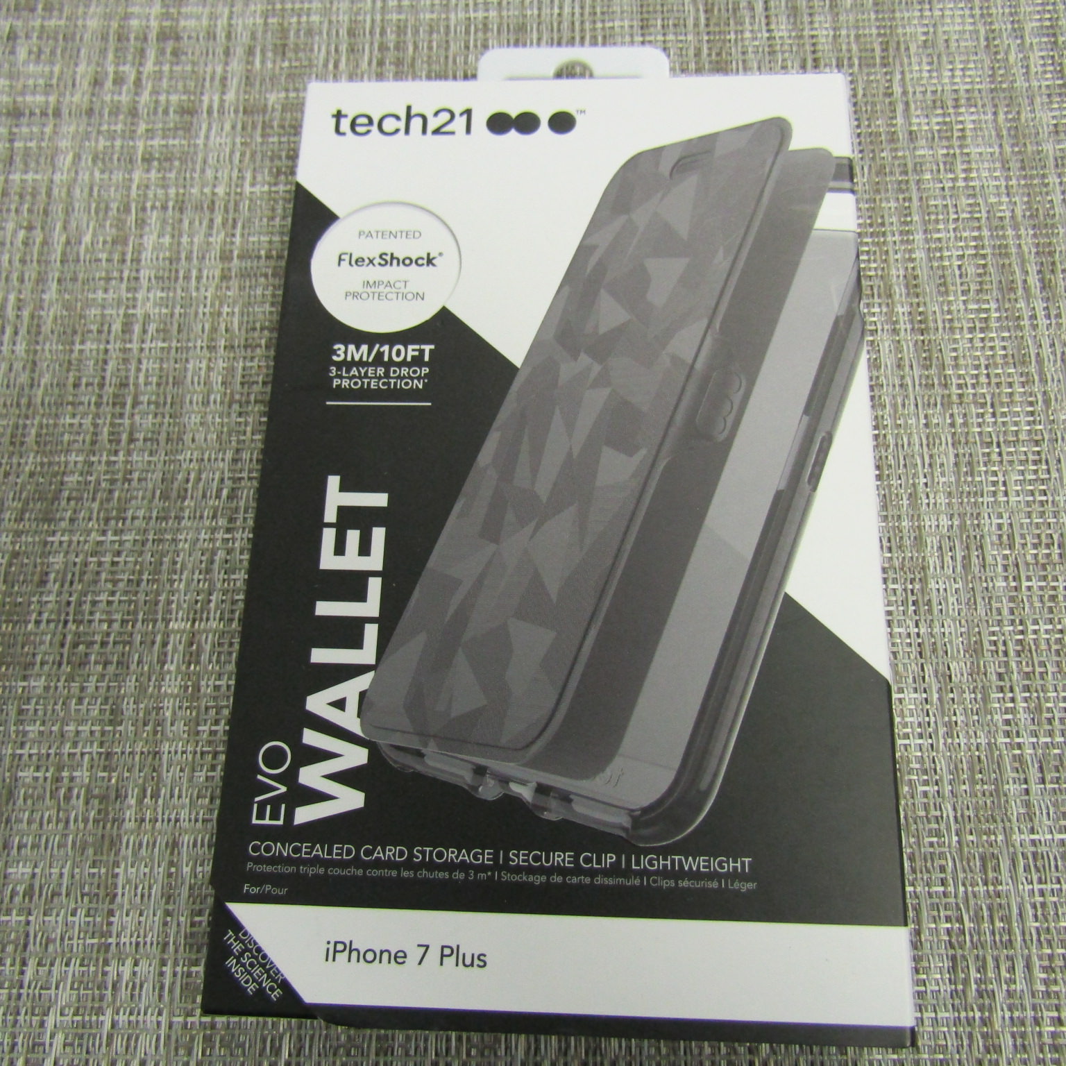 Tech21 Flex Shock Evo Wallet for the iPhone 7 Plus