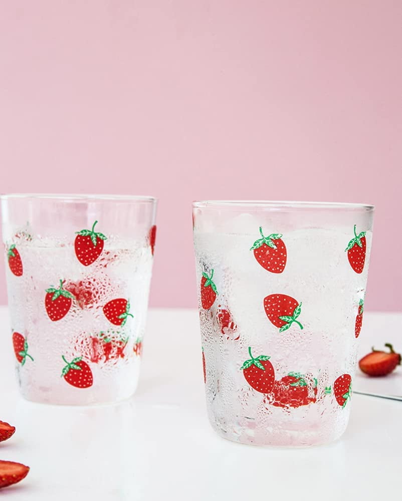 DanceeMangoo Cute Strawberry Clear Glass Tumbler with Lid and Straw, 16 Oz