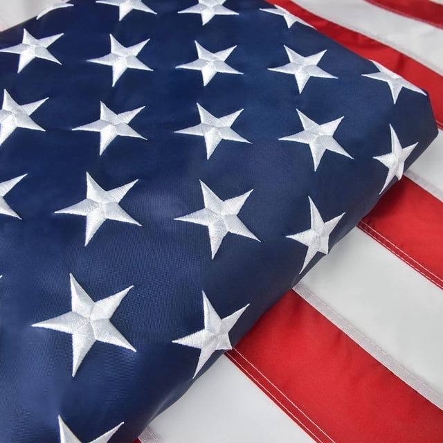 Bandera estadounidense de 4 x 6 pies, hecha en Estados Unidos, viento fuerte con estrellas bordadas, rayas cosidas, ojales de latón, bandera duradera de Estados Unidos al aire libre