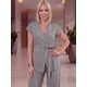 thumbnail image 5 of Conjunto Elegante 2 Piezas Pantalon Wide Legs Blusa Cruzada Outfit para Mujer, 5 of 7