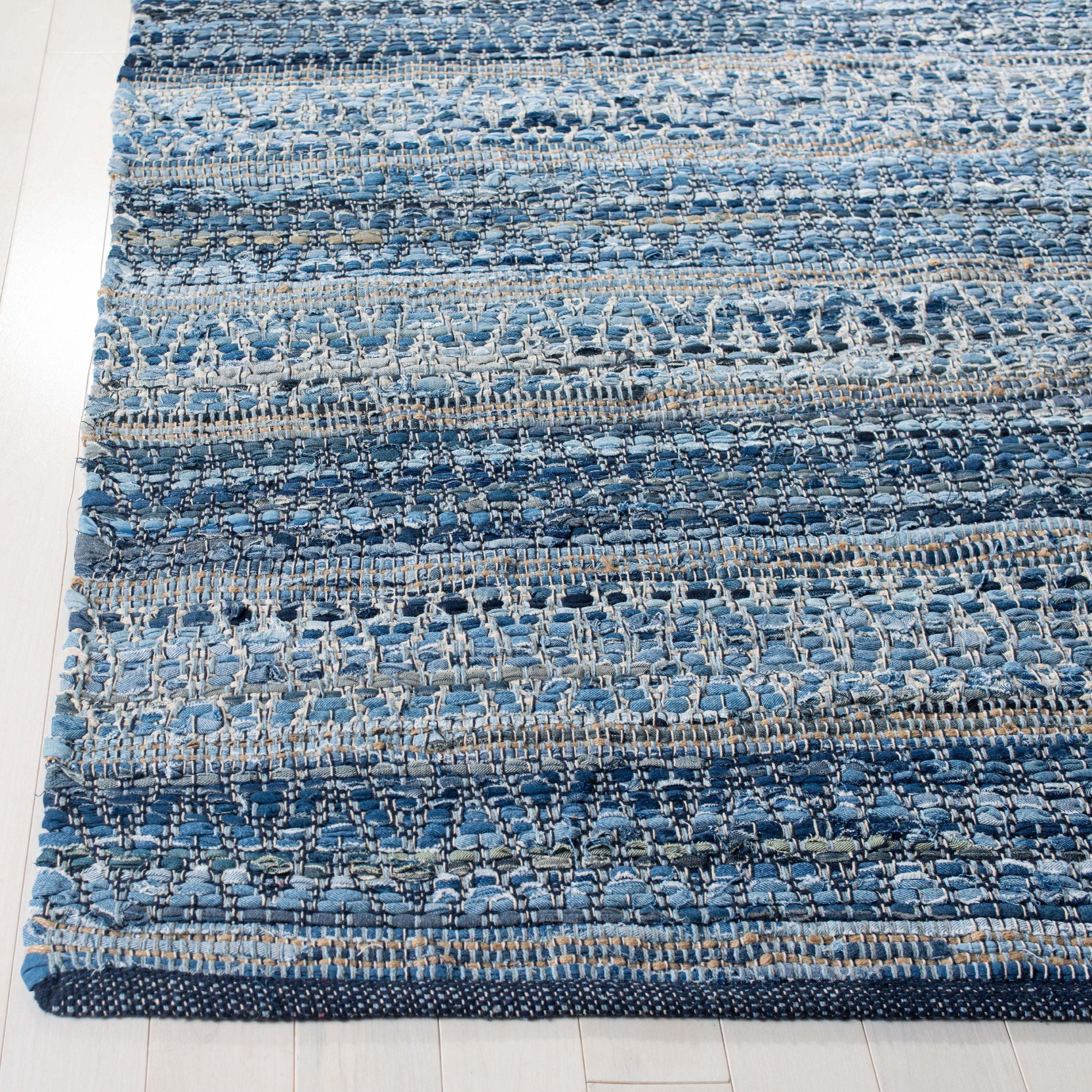 SAFAVIEH Montauk Nicholas Braided Striped Area Rug, Blue, 5' x 8'
