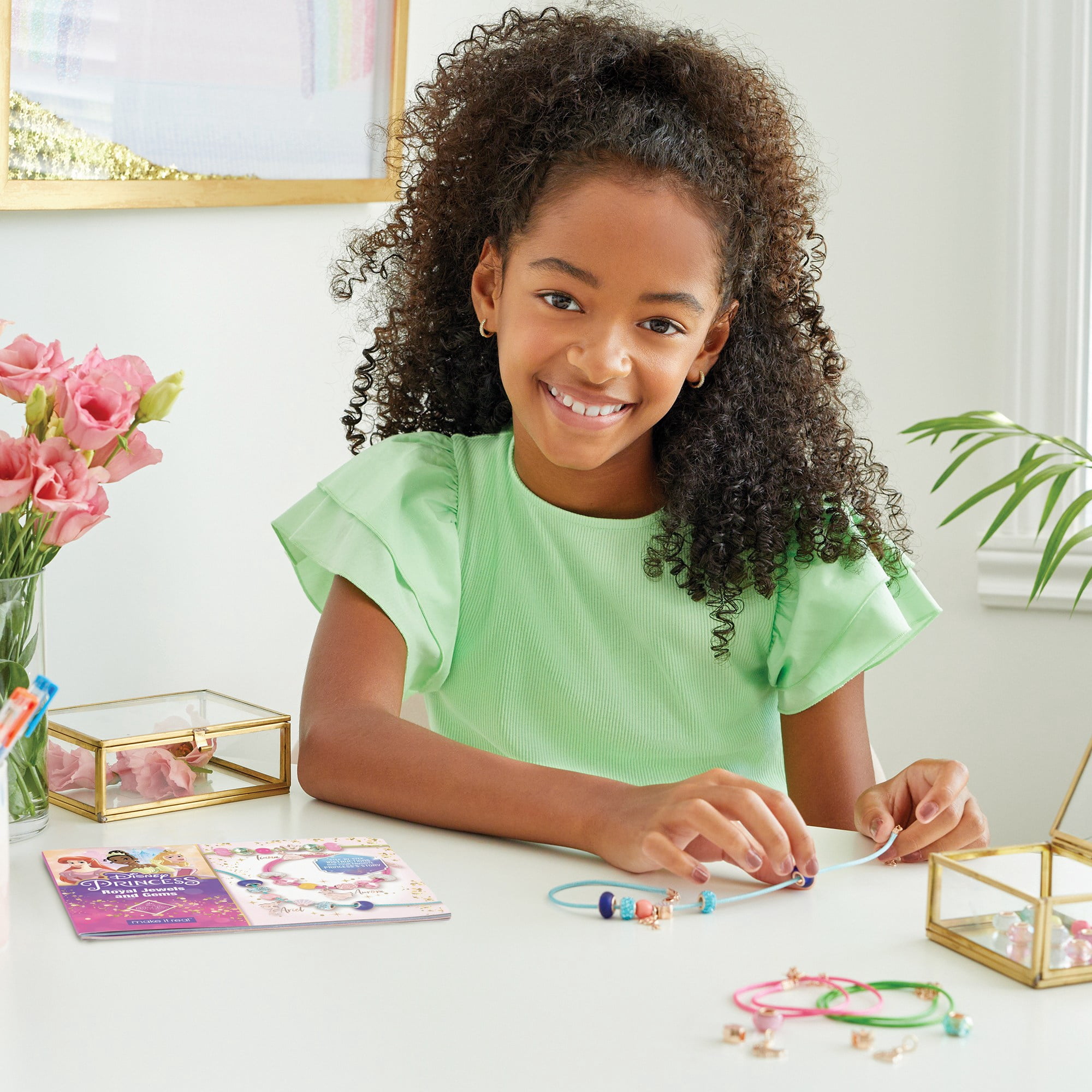 Disney Princess: Royal DIY Jewels & Gems- Create 3 Stunning Bracelets, 26 Pieces, Tweens & Girls 8+ years