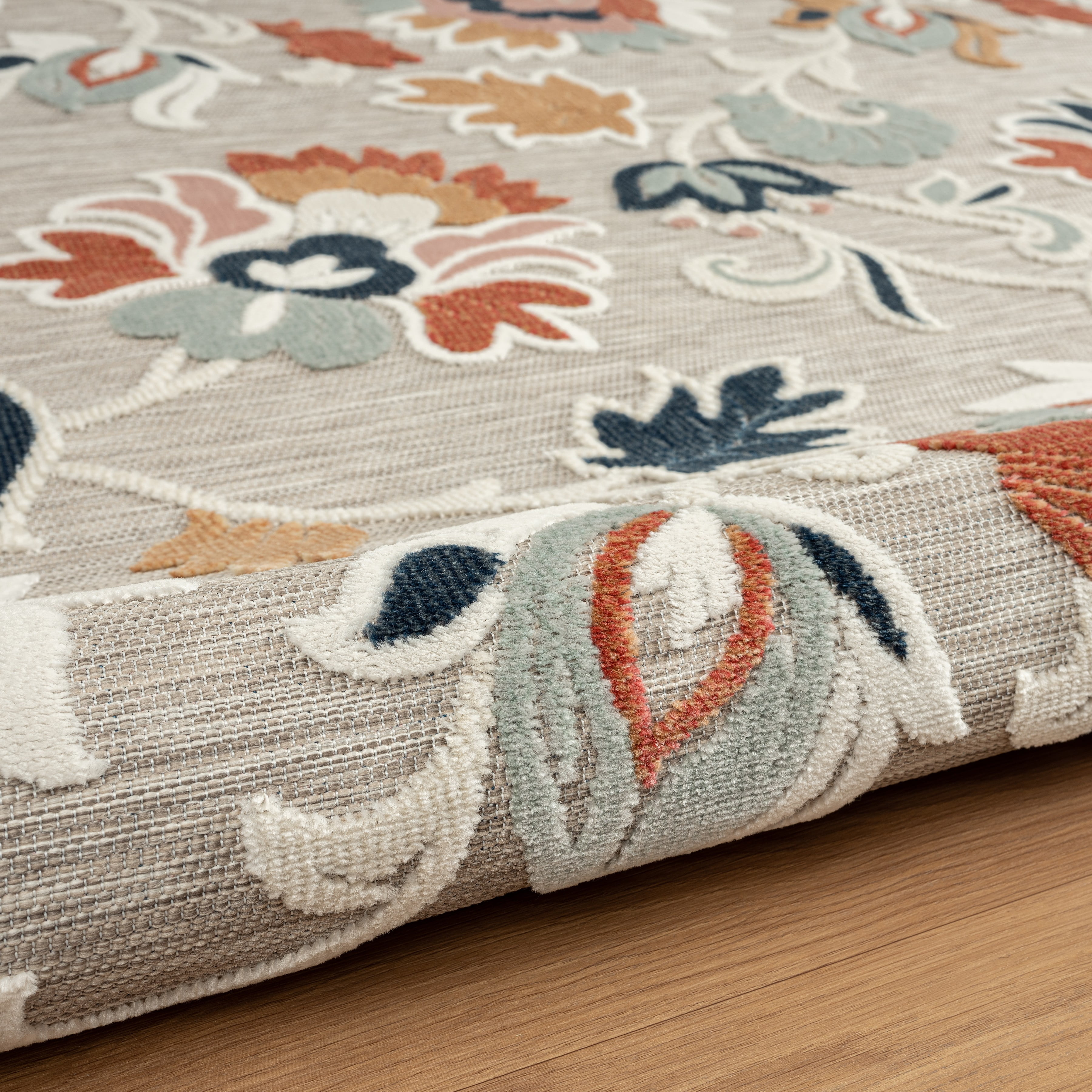 LR Home Elise 5' x 7' Coral/Gray Floral Hi-Low Indoor/Outdoor Area Rug