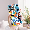 thumbnail image 2 of "Actualiza el estilo de tu iPhone con una funda para teléfono con diseño gráfico único y divertido", 2 of 4