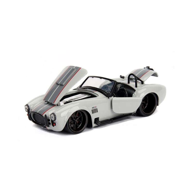 Big Time Muscle 1:24 1965 Shelby Cobra 427 S/C Die-cast Car White