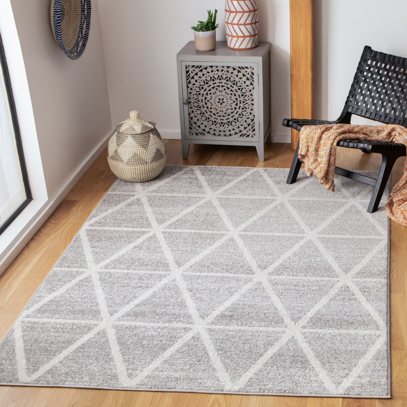 SAFAVIEH Adirondack Darien Geometric Area Rug, Grey/Ivory, 4' x 6