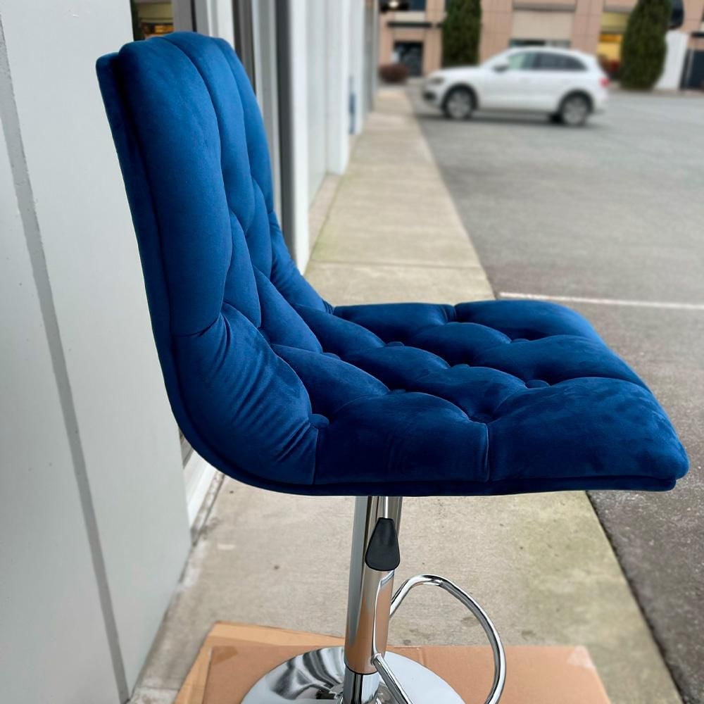 Tabouret réglable en cuir bleu de la collection Heavenly