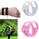 thumbnail image 3 of Muñequeras deportivas para hombres y mujeres, muñequera de entrenamiento, muñequera fina transpirable, mano izquierda derecha, (negro) , cómodo Hugo muñequera, 3 of 10