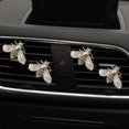 thumbnail image 2 of Ambientadores para coche Xinjincang con clip para rejilla, abeja de cristal, 4 piezas, 2 of 7