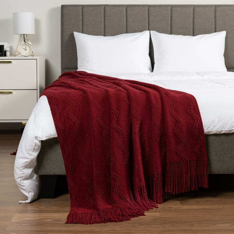 Amazon.com: PAVILIA Soft Fleece Burgundy Dark Red Throw