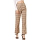 thumbnail image 5 of Pantalones largos rectos de cintura elástica con botones y cremallera de cuadros para mujer Inspire Chic en color caqui claro y marrón, 5 of 8