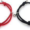 thumbnail image 5 of Pulseras de pareja Colgantes con dijes magnéticos Pulsera de cuerda trenzada con deseos de campanas magnéticas (negro) brillar  Electrónica, 5 of 5