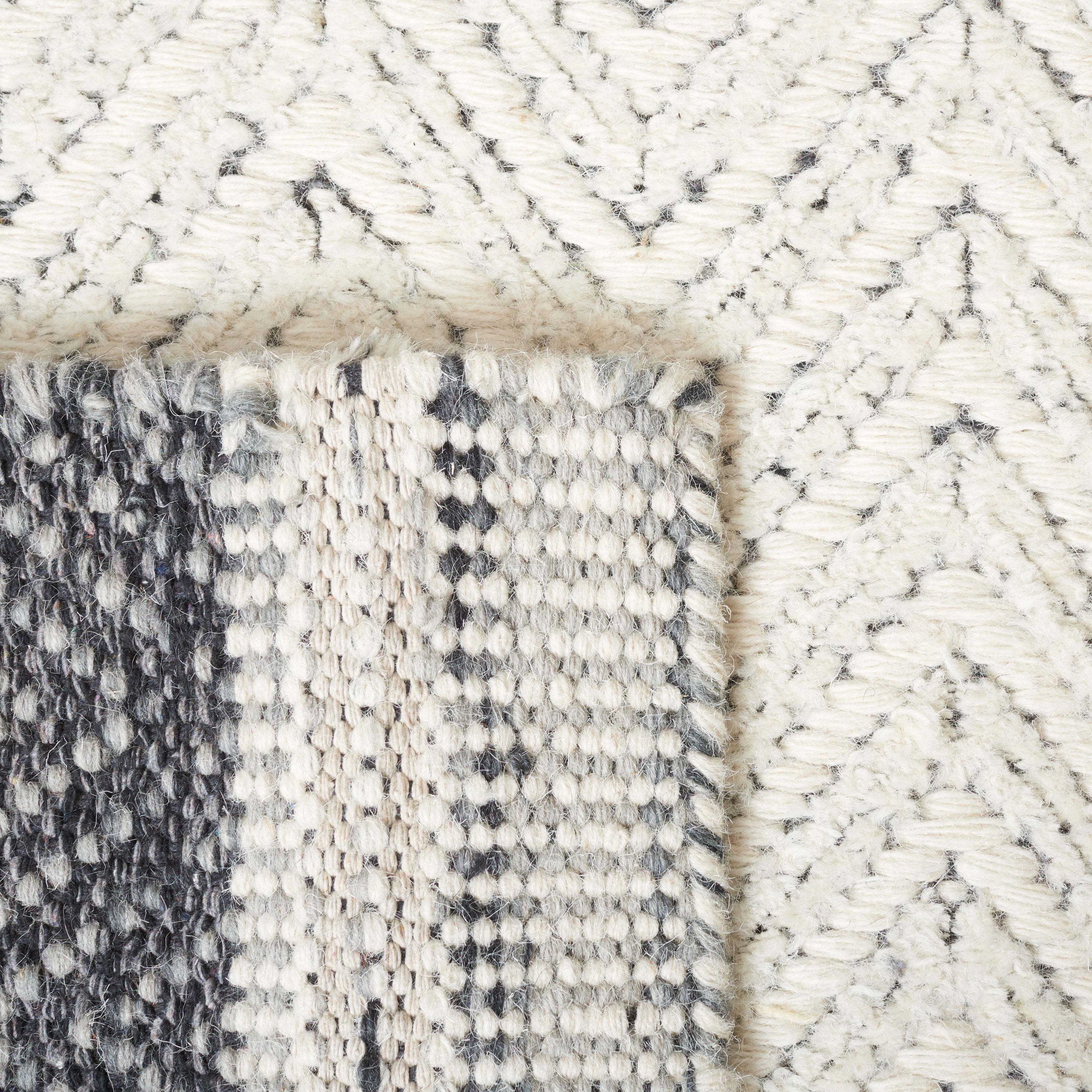 SAFAVIEH Martha Stewart Geometric Area Rug, Ivory/Grey, 3' x 5'