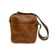 thumbnail image 2 of Crossbody unisex de piel CASTELLI LEATHER AUTHENTIC CON CIERRE DIAGONAL, 2 of 2