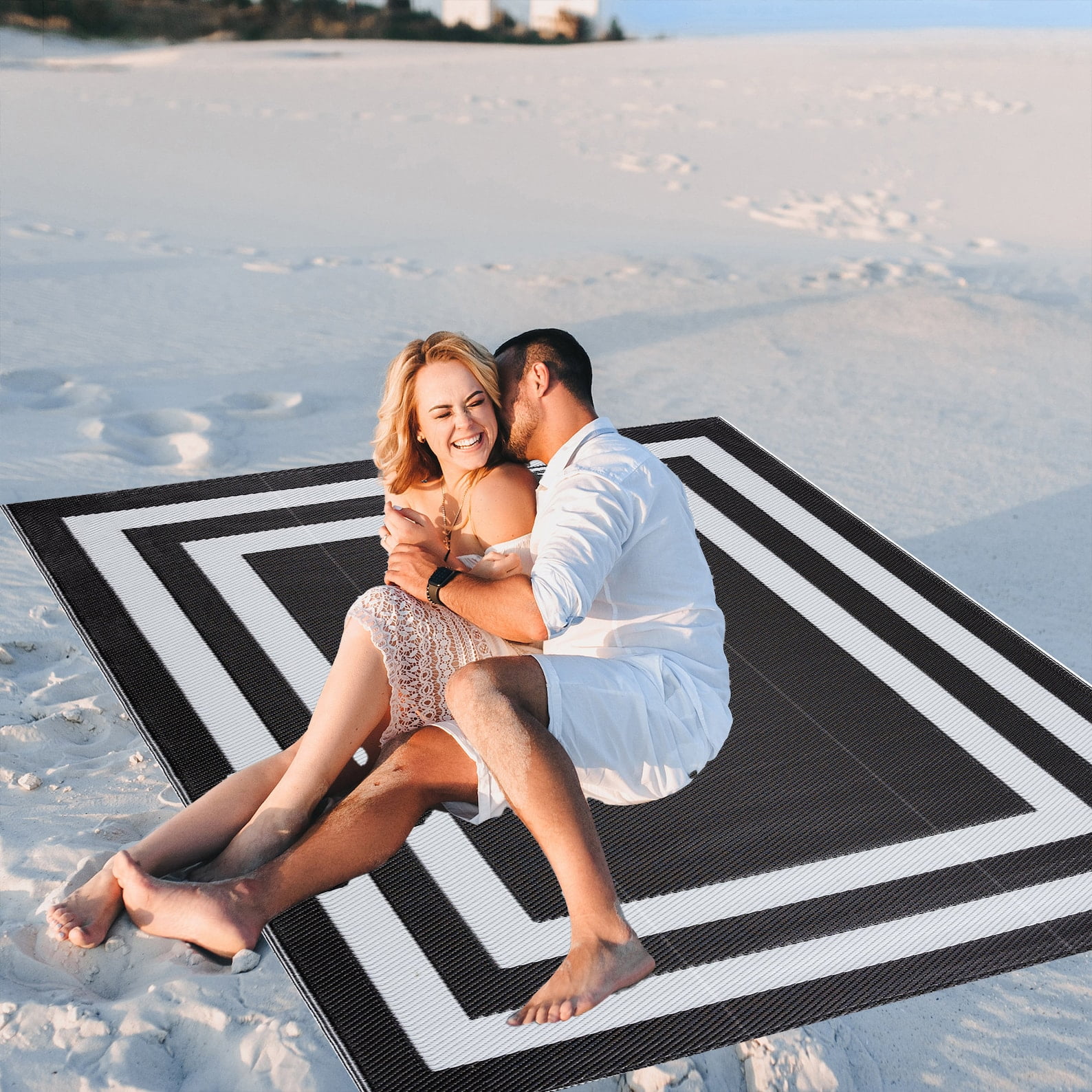Outdoor Rug - Folded Design - Recycled Plastic Mat for Patio, Camping, Beach, Balcony, Porch, Deck - Weather, Water, Stain, Lightweight, Fade and UV Resistant - Paris- Black & White