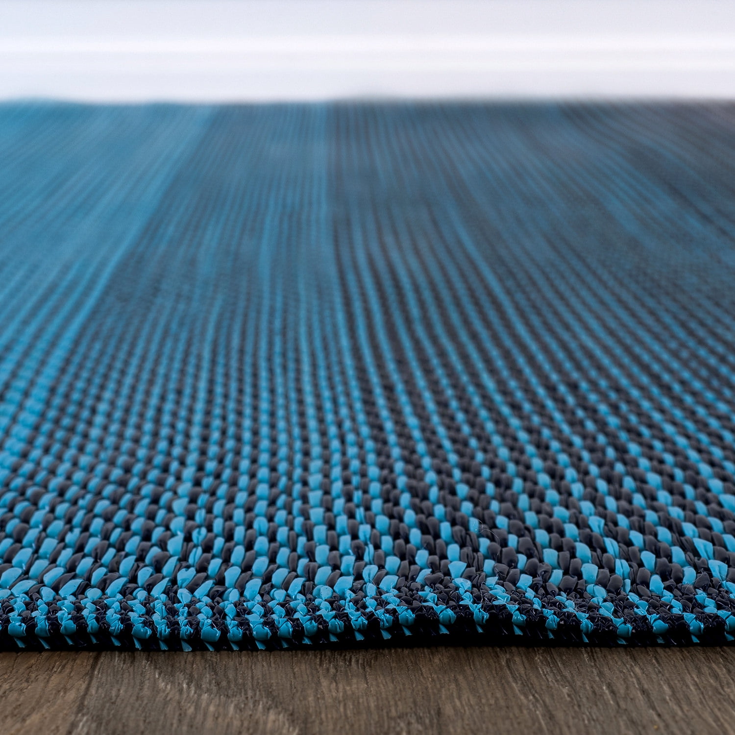 World Rug Gallery Contemporary Stripe Shade Reversible Recycled Plastic Outdoor Picnic Mat, Camping Rug, RV Rug - BLUE 3'3"x5'