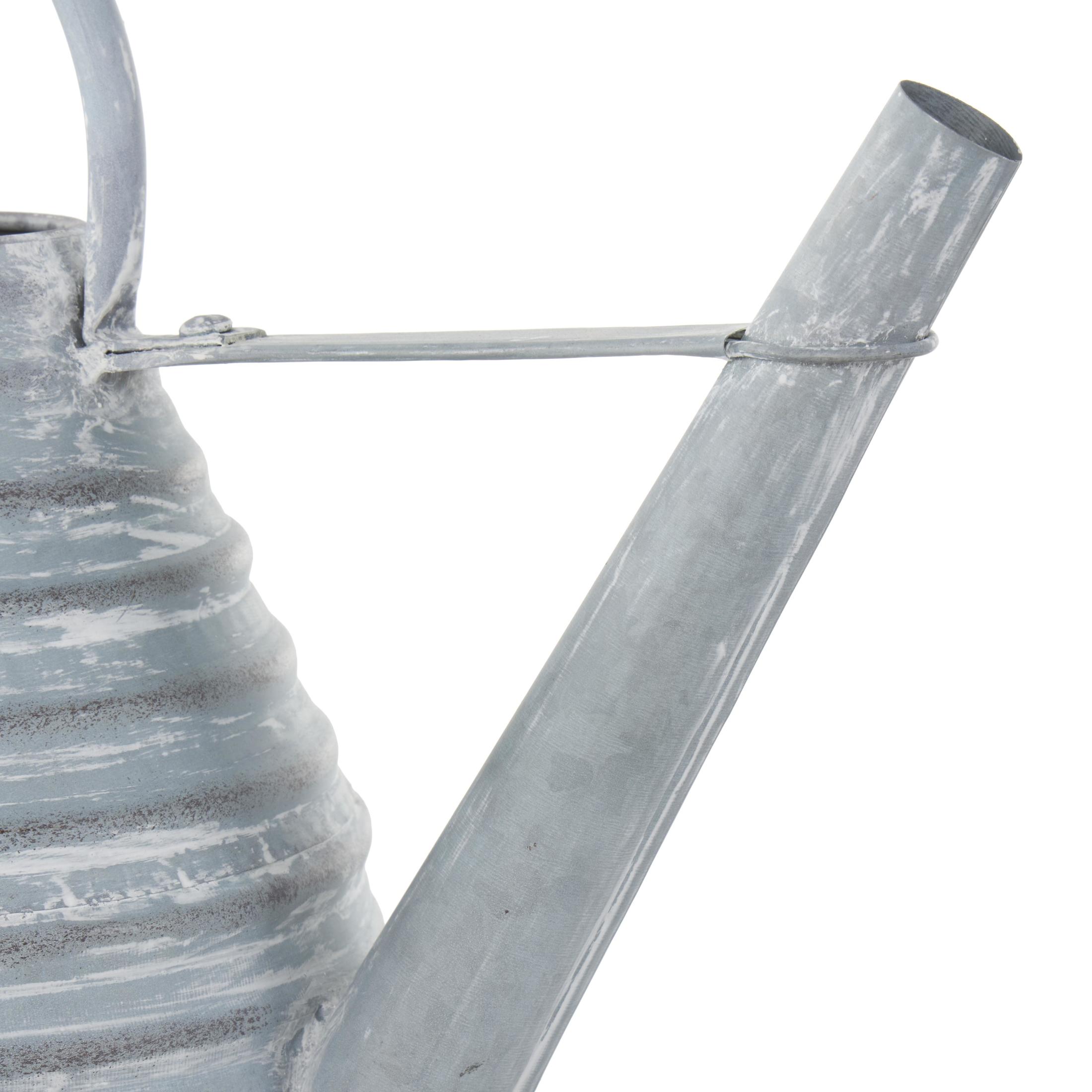 DecMode 14" x 12" Beehive Shaped Watering Can Gray Metal Watering Can Planter with Large Loop Handle