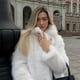 thumbnail image 2 of Moda ins europea y americana color sólido de gama alta piel de imitación respetuosa con el medio ambiente 2024 invierno nueva tendencia de chaqueta corta de temperamento de chica caliente, 2 of 5