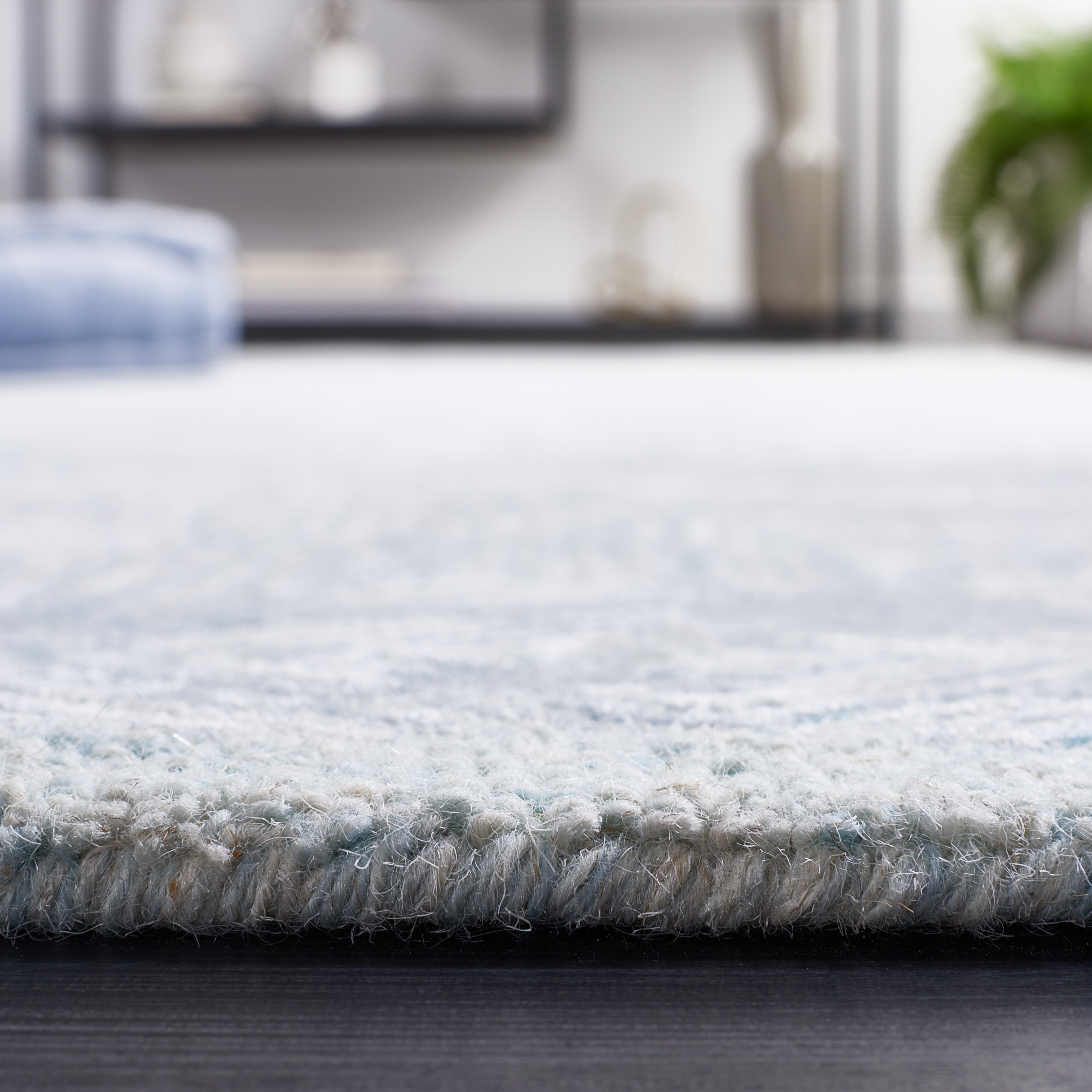 SAFAVIEH Soho Rhetta Abstract Area Rug, Blue/Grey, 4' x 6'