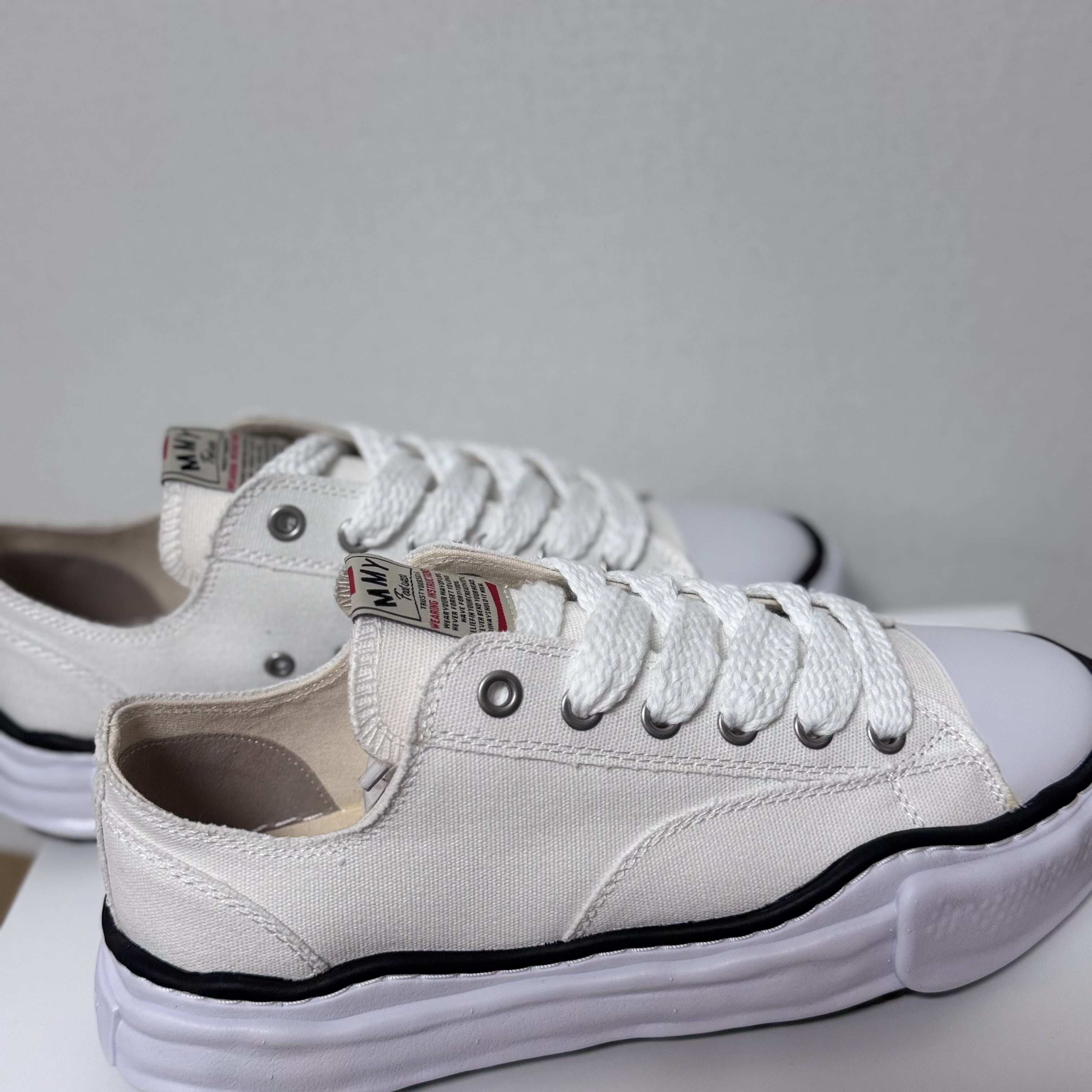 Maison MIHARA YASUHIRO MMY White Canvas Shoes Peterson23 Low-top 
