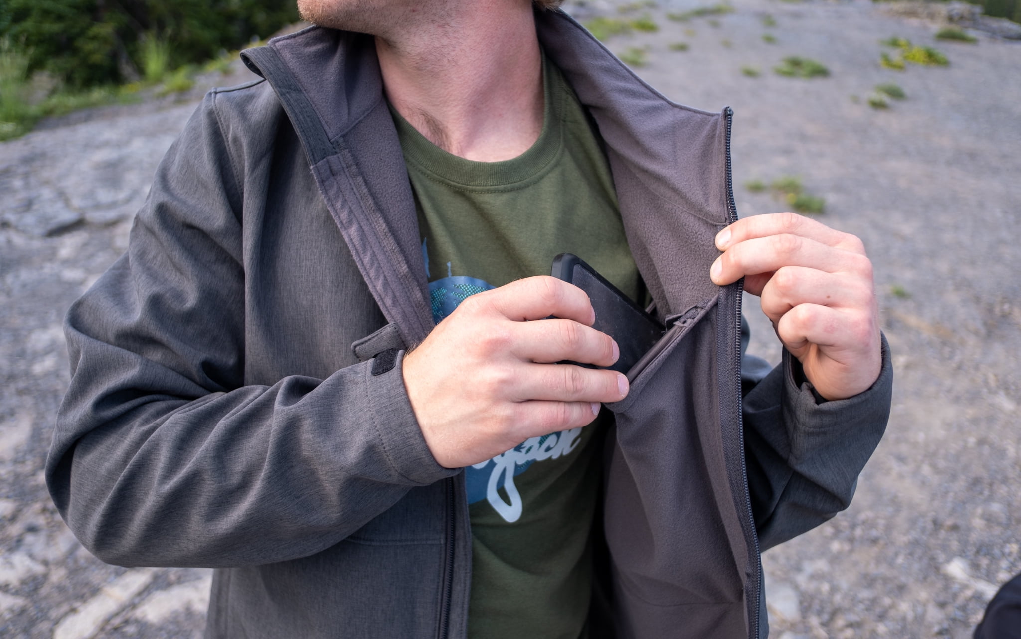 Slumberjack Men's Outdoor Explorer Soft Shell Jacket XL-Charcoal, Rain Repellent