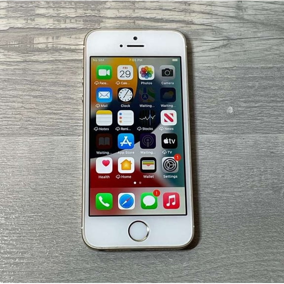 Pre-Owned Apple iPhone SE - Smartphone - 4G LTE - 64 GB - 4" - 1136 x 640 pixels (326 ppi) - Retina - 12 MP (1.2 MP front camera) - rose gold