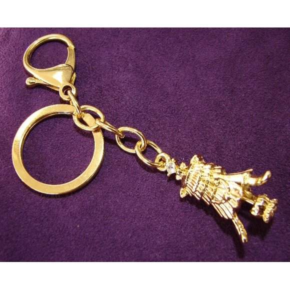 Victory Banner Amulet