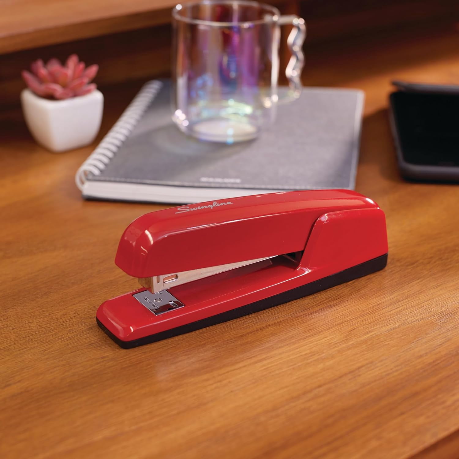 Stapler, 30 Sheet Capacity, 747 Business Stapler, Jam Free, Metal, Rio Red (74736)