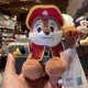 thumbnail image 4 of Muñeco de peluche original de Disney para hombro, Mickey, Chip y Dale, mini bebé, 4 of 4
